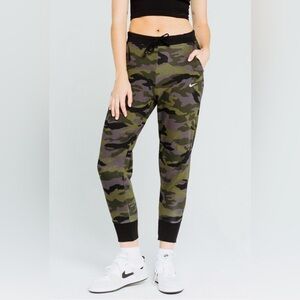 Nike Dri-fit Women's Gray Rebel Camo Loose 7/8 Joggers Sz M